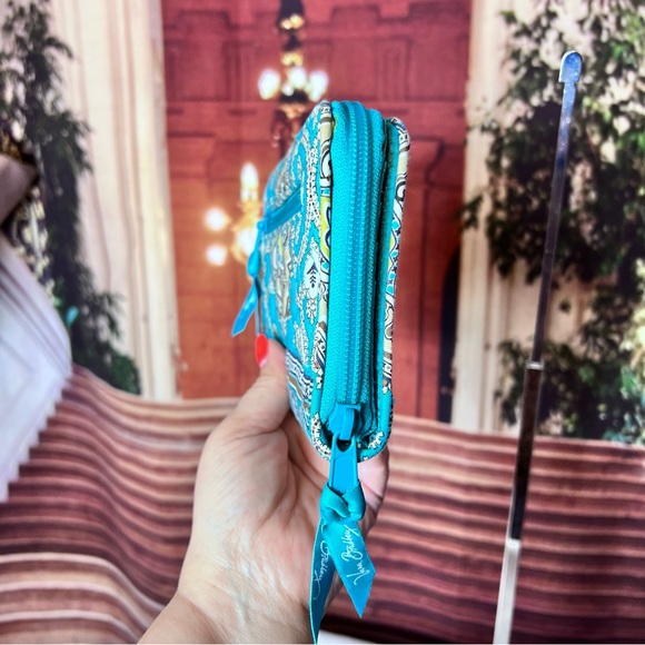 Vera Bradley Zippy Wallet Clutch, zip and kiss lock entry, 12 credit card slots - Picture 6 of 8